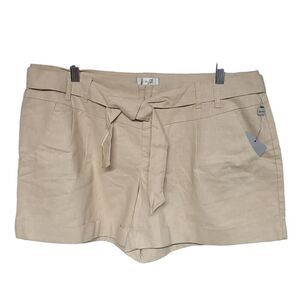 Linen blend beige shorts belt size 12 Metro